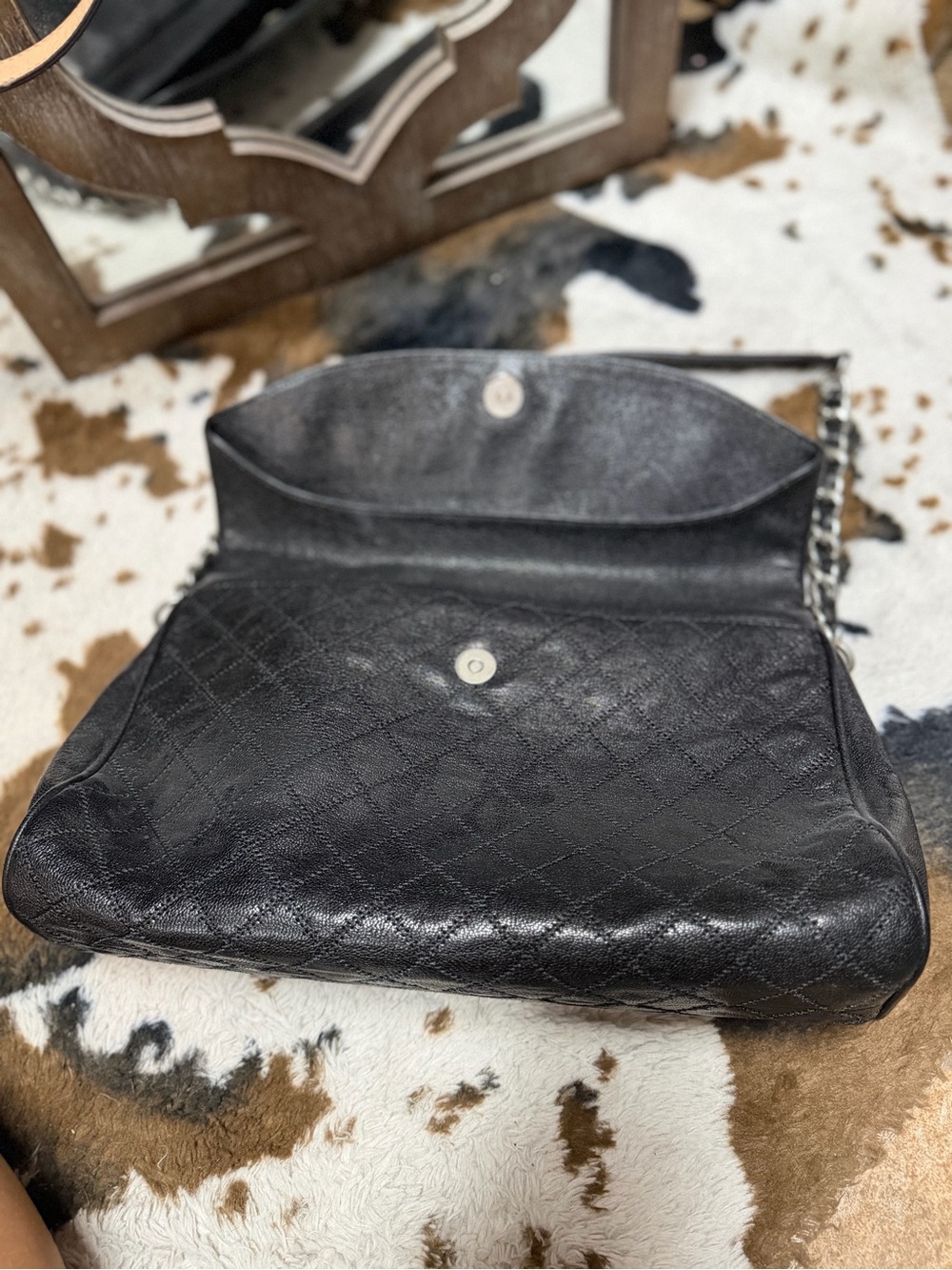 Tory Burch Black Leather Shoulder Clutch with Chain Strap - Picture 6 of 7